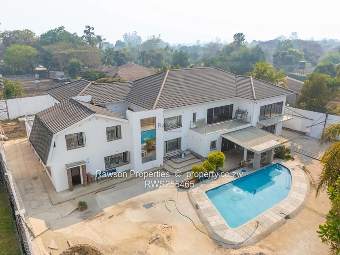 EMERALD HILL GEM – SPACIOUS, Secure & Versatile
