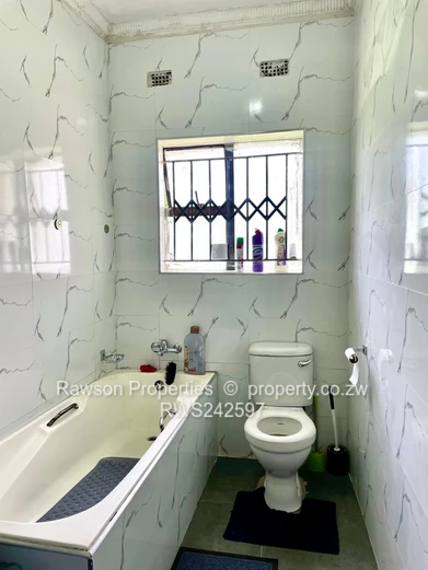 Borrowdale Pomona  (Sole Mandate)