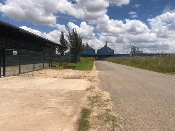 Commercial & Industrial Land