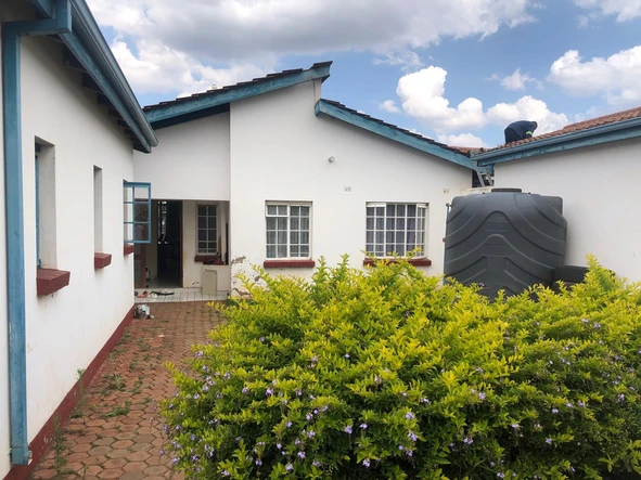 3 Bedroom Garden Flat