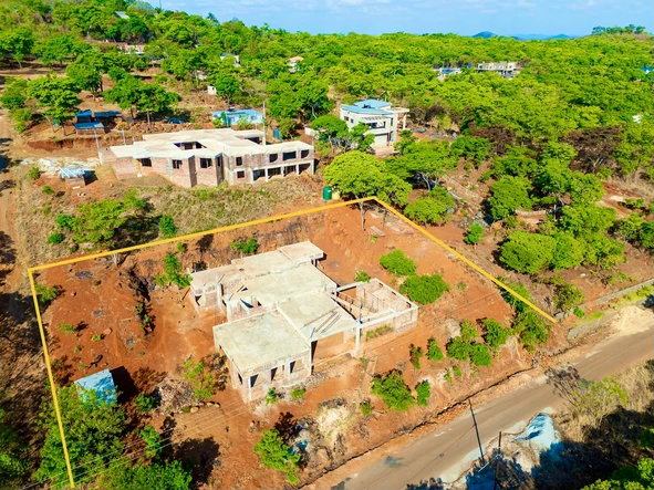 6 Bedroom House
