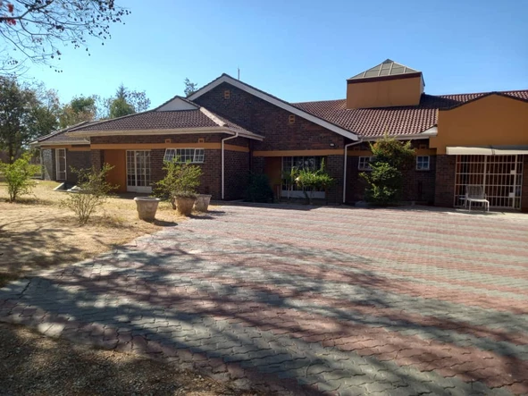 Farm & Agricultural Land