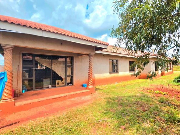 5 Bedroom House