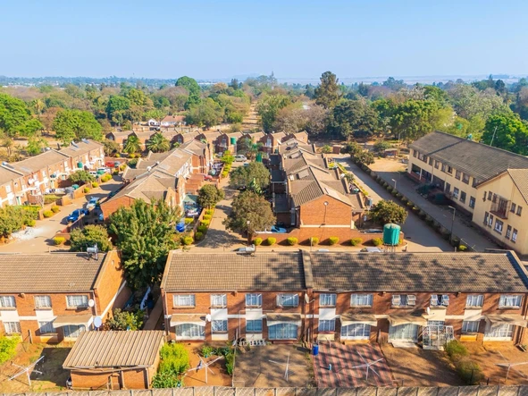 3 Bedroom Flat & Apartment