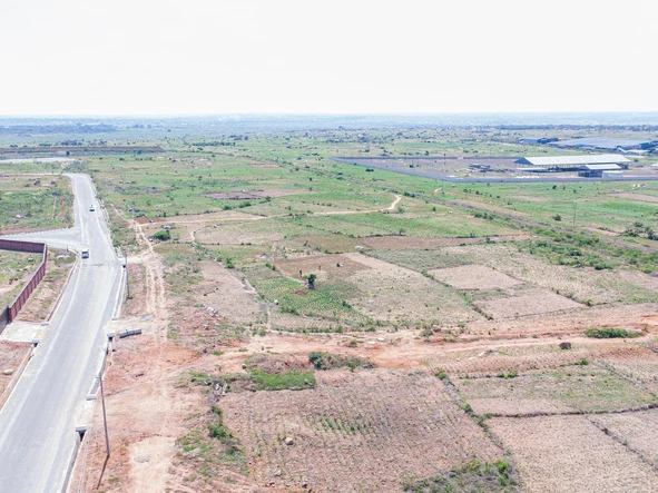 Commercial & Industrial Land