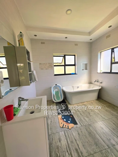 Highlands Golden Triangle Double Storey Forsale 