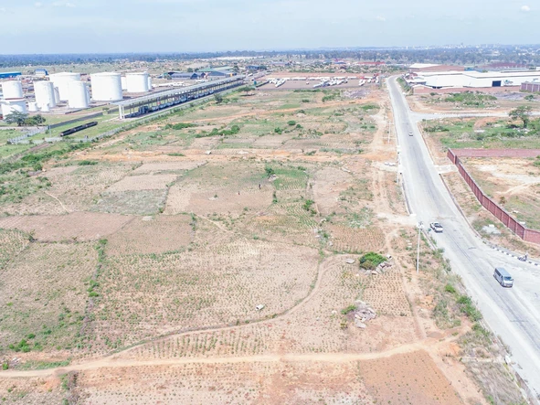 Commercial & Industrial Land