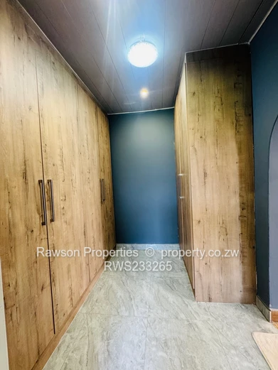 Very neat & modern house for sale in Mount Pleasant Heights