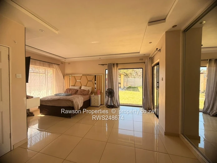 Cotswold Neat 3 Bedroom House For Sale (Sole Mandate)