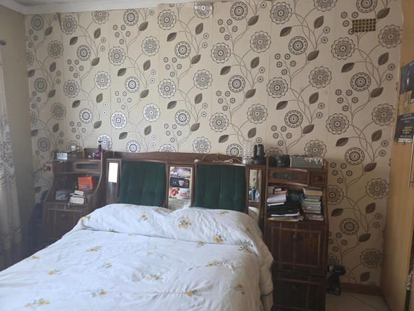 3 Bedroom Flat & Apartment