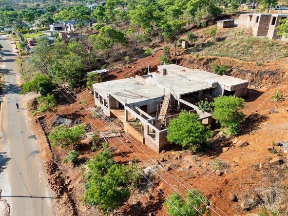 6 Bedroom House