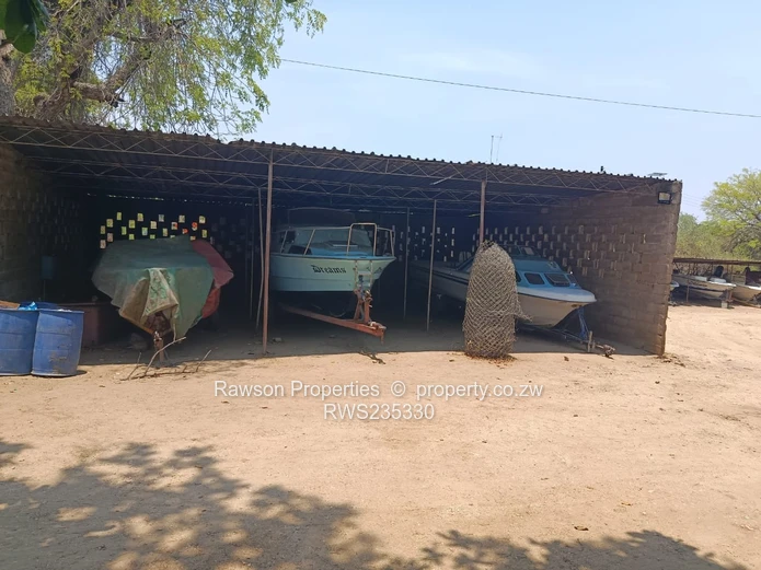 Kariba Safari Harbour