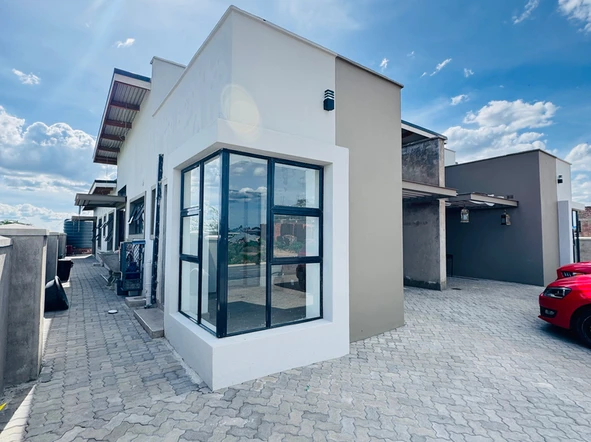 2 Unit Townhouse Complex