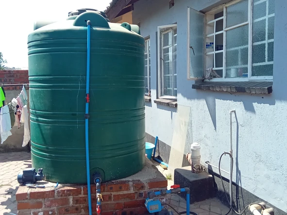 2 Bedroom Flat & Apartment