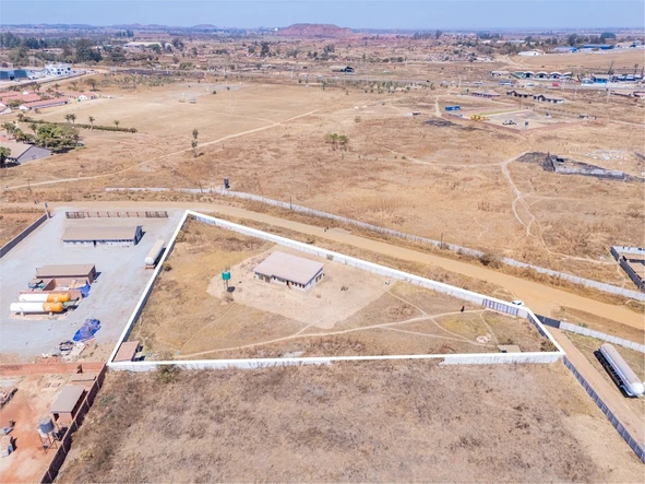 Commercial & Industrial Land