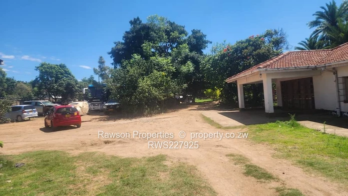 Msasa Commercial Property 