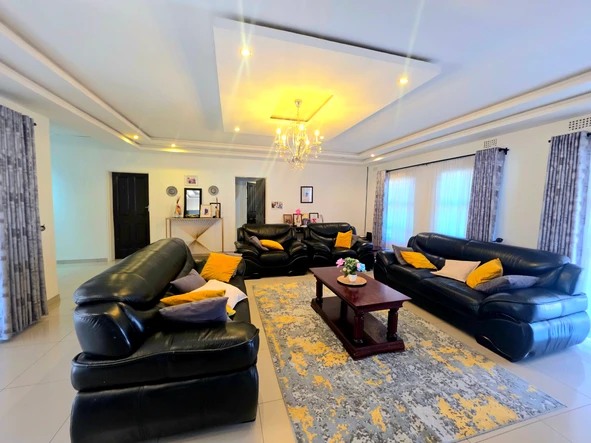 5 Bedroom House