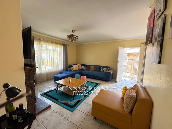 Bluffhill 2 houses on the same yard for sale (Sole Mandate)