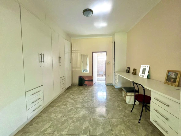 6 Bedroom Townhouse Complex