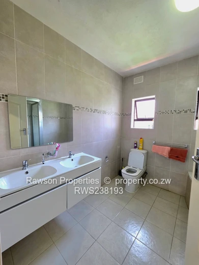 Westgate Sandton Phase 1 magnificent five bedroomed house!