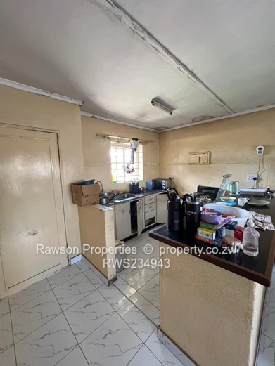 Meyrick Park 2 Bedroom Flat For Sale (Sole Mandate)