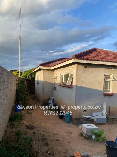 Simple lovely house for sale in Ushewokunze fidelity 