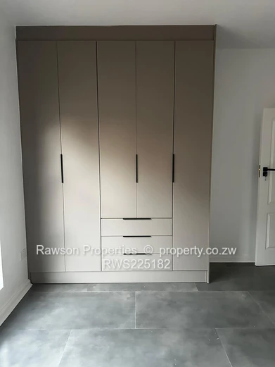 Borrowdale Pomona 3 Beds Clusters for Sale