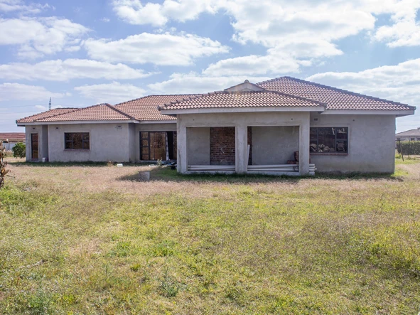 Prime Location close to Harare Drive 