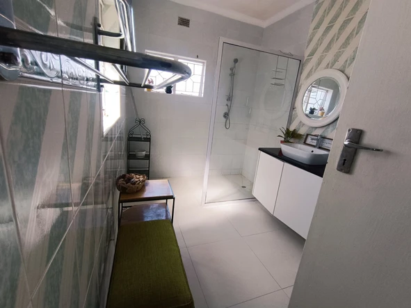 3 Bedroom Garden Flat