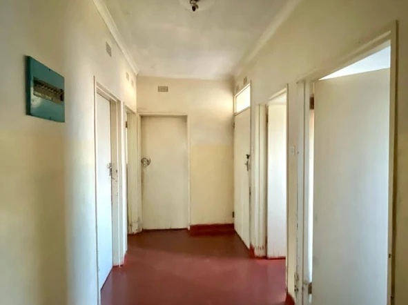 7 Bedroom House