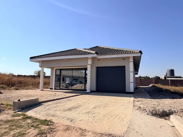 3 Bedroom Flat & Apartment