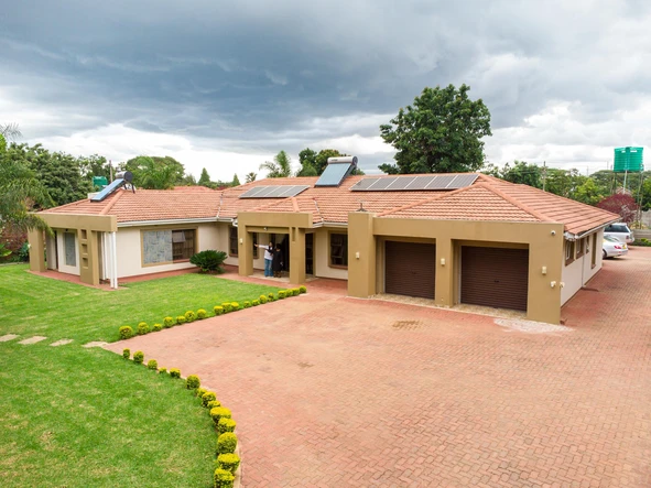 Newly Renovated...Suitable For Offices