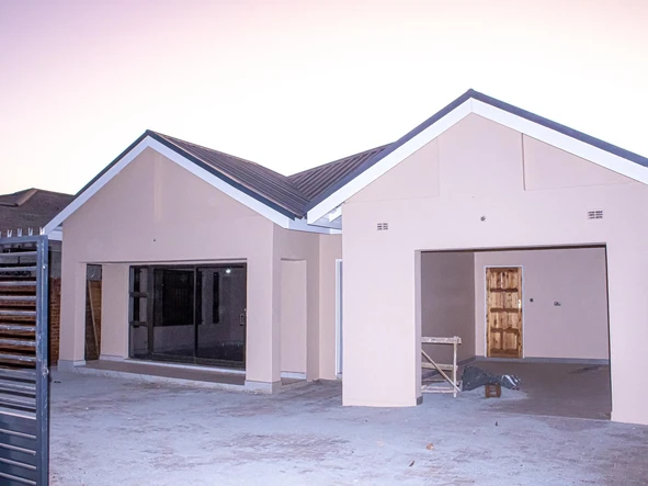 Beautiful 4-Bedroom Home in Madokero with Modern Amenities!
