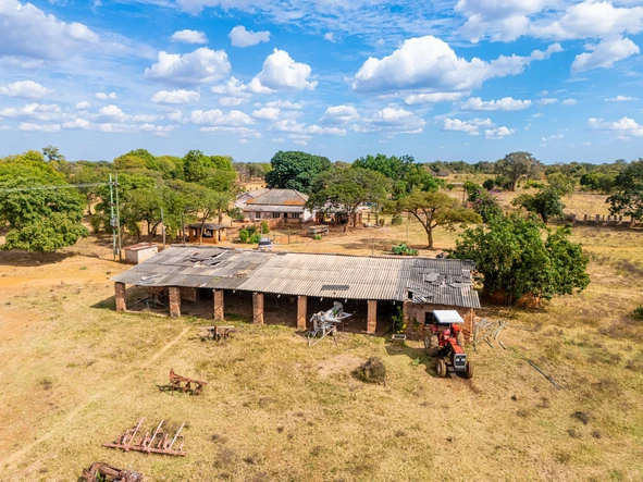 Farm & Agricultural Land