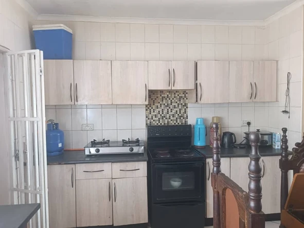 3 Bedroom Flat & Apartment