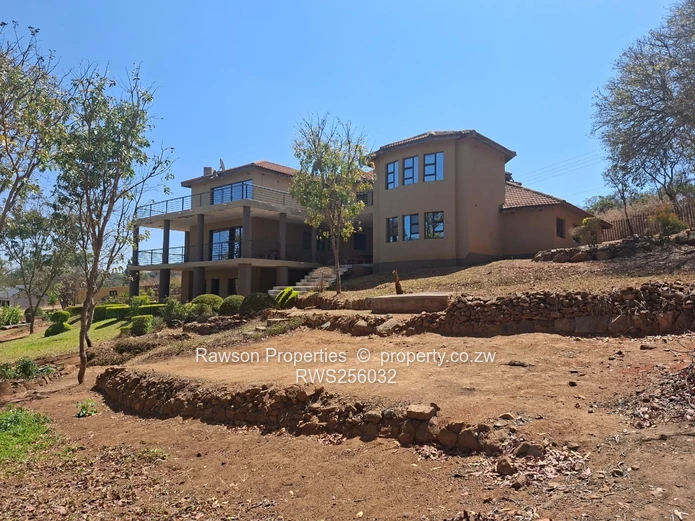Carrick House For Sale (Sole Mandate)