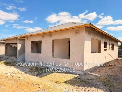 Newly Built-4 Bedroom Clusters For Sale