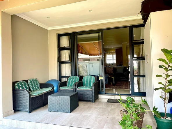 3 Bedroom Flat & Apartment