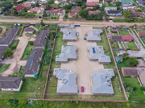 3 Bedroom Flat & Apartment