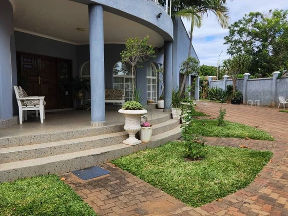 5 Bedroom House