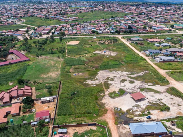 Commercial & Industrial Land