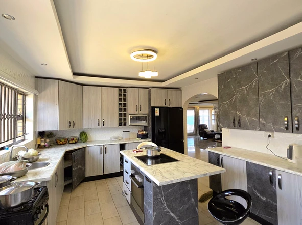 4 Bedroom House