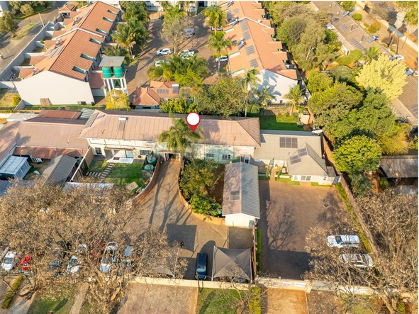 3 Bedroom Flat & Apartment