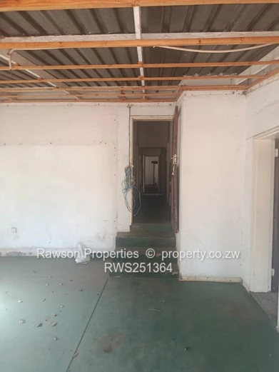 HIGHLANDS HOUSE FOR SALE!! (Renovator's Delight)