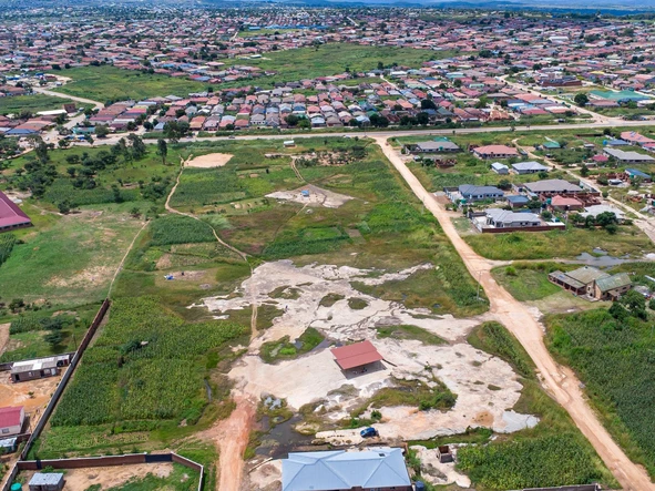 Commercial & Industrial Land