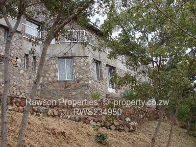 Kariba Heights 6 Bedroom House For Sale (Sole Mandate)