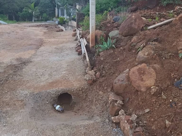 Stands & Residential Land