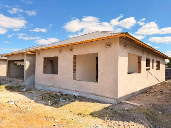 4 Bedroom Garden Flat