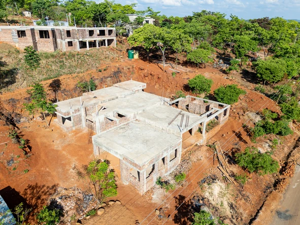 6 Bedroom House