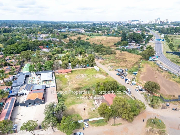 Prime commercial stand in Newlands